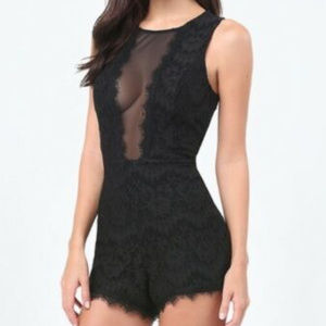 💋 bebe deep V inset lack lace romper  L new RARE 💋